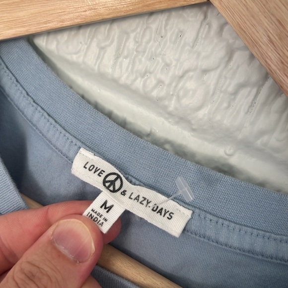 LOVE PEACE & LAZY DAYS WOMENS SUNSET CANYON TEXAS GRAPHIC CROP TEE - Picture 4 of 7